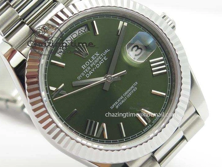 MiroTime 0424 Stretchable DayDate 40mm BP-Maker 228206 SS Green Roman Dial (Fluted Bezel) On SS Bracelet ETA 3904